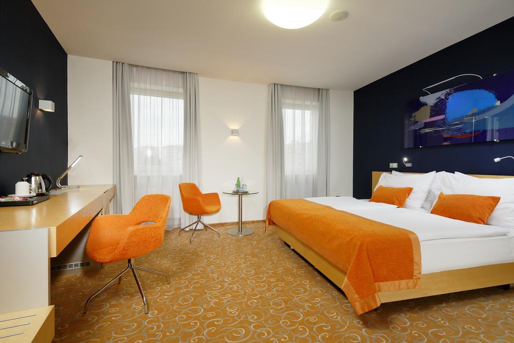 Orea Hotel Atrium Otrokovice Room photo