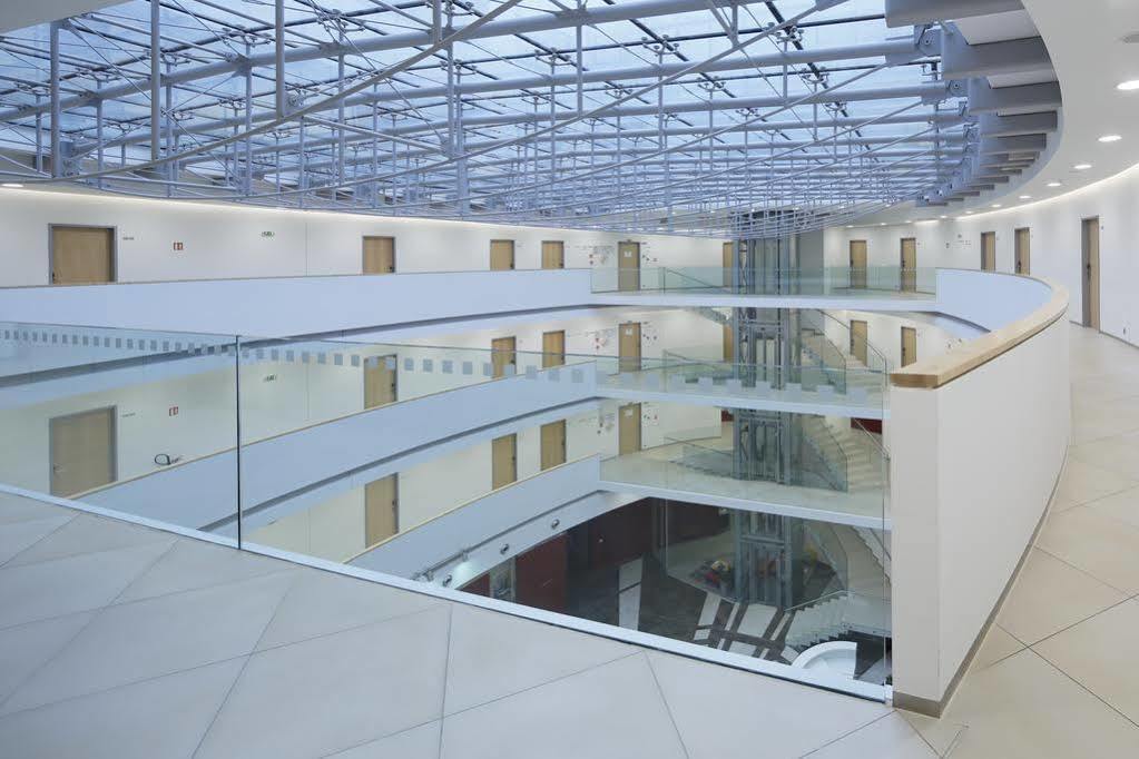 Orea Hotel Atrium Otrokovice Exterior photo